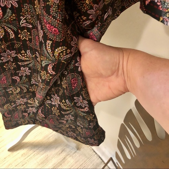 Victoria’s Secret Robe - Picture 9 of 14